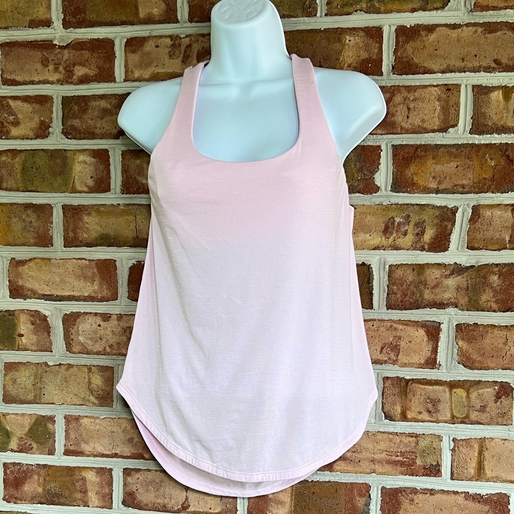 Lululemon Athletica Pink Tank Top w/ built in bra. 4-6 See measurements
